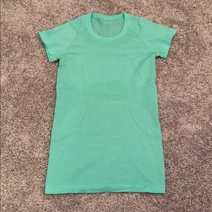 Lululemon Short Sleeve Top